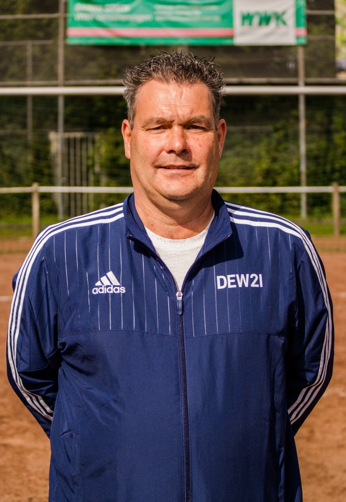 Thorsten Büth
